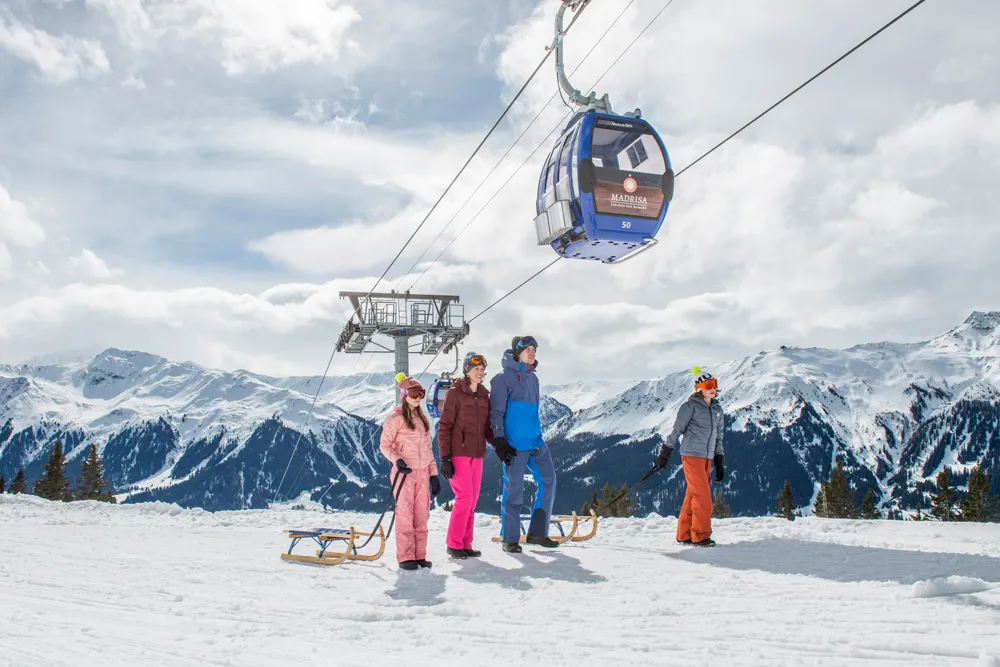 Klosters Madrisa family skiing